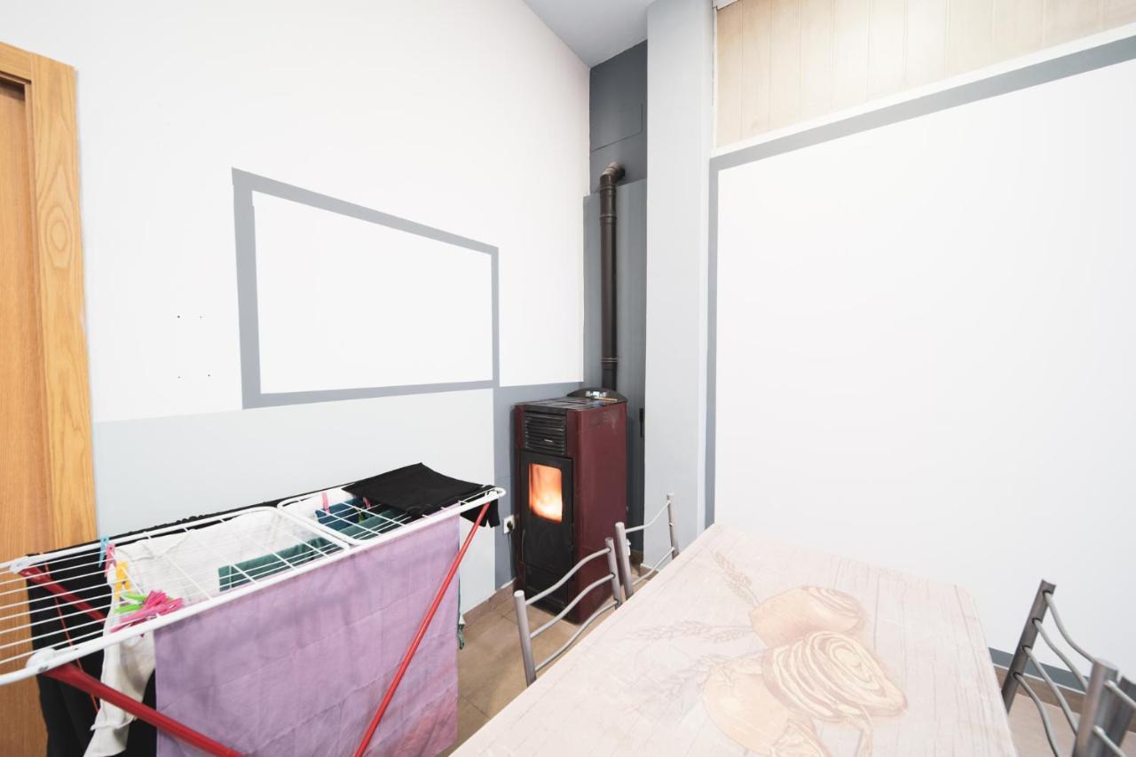Albergue Barullo - Cubiculos - Literas - Habitaciones Sarria Extérieur photo